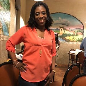 Meet your Posher, Lisa